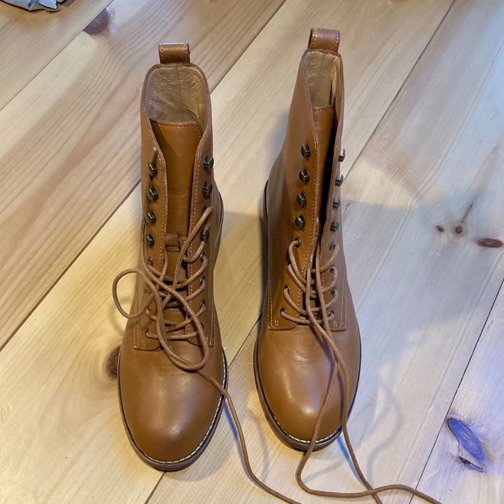 Madewell The Patti Lace Up Boot in Leather
